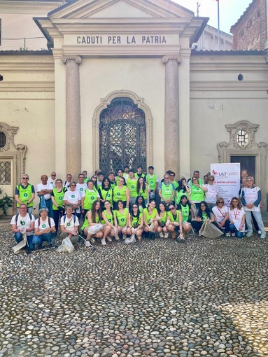 Novara, studenti e volontari in azione per la pulizia dell’Allea e del centro città