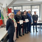 Prato Sesia, medaglie al valore a due carabinieri Prato Sesia, medaglie al valore a due carabinieri