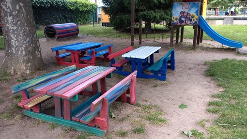 Ghemme, nuova vita per i giochi della scuola dell’infanzia: un’area più colorata e accogliente per i bambini