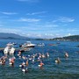 Da Meina ad Arona a nuoto: in 40 attraversano il Lago Maggiore