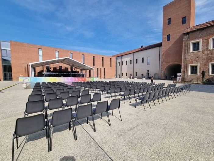 Estate Novarese, musica e spettacoli al Castello fino a domenica Estate Novarese, musica e spettacoli al Castello fino a domenica