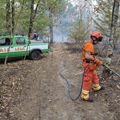 Incendi, il grazie di Lesa ai volontari Aib impegnati da settimane