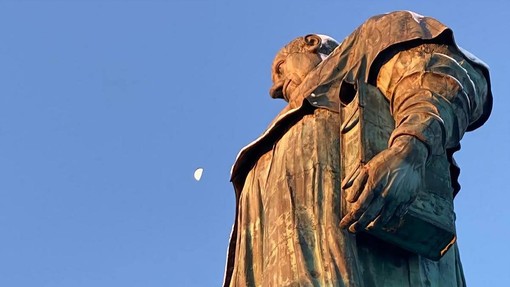 Sulle orme dei Borromeo: visita guidata tra la città e il San Carlone