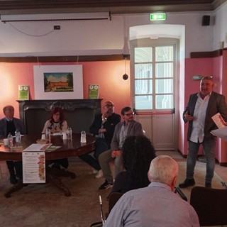 Borgolavezzaro, la biblioteca comunale apre le porte ai cittadini: una giornata dedicata alla lettura Borgolavezzaro, la biblioteca comunale apre le porte ai cittadini: una giornata dedicata alla lettura