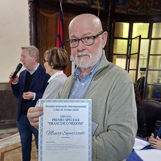 Premio Francesco Medoni a Mauro Squarzanti, presidente del Gruppo Storico Archeologico Castellettese