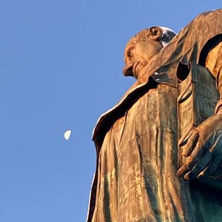 Sulle orme dei Borromeo: visita guidata tra la città e il San Carlone