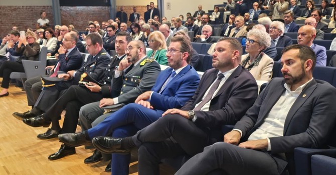 Semiconduttori, a Novara il confronto sul futuro della filiera del silicio Semiconduttori, a Novara il confronto sul futuro della filiera del silicio