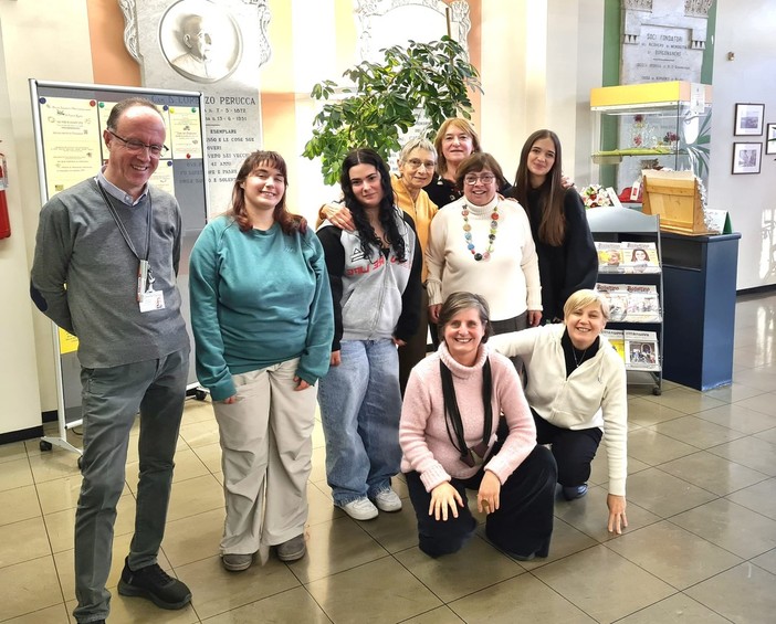 “Felicità possibile”: vent’anni di studenti e ospiti in dialogo a Borgomanero