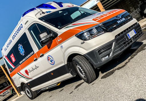 Fondazione Crt sostiene le associazioni Anpas: tre nuove ambulanze per il novarese Fondazione Crt sostiene le associazioni Anpas: tre nuove ambulanze per il novarese