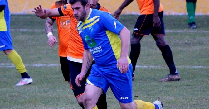 Alessandro Elca, una doppieta a Cameri