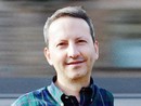 Ahmadreza Djalali, colpito da infarto in carcere. Si riaccende l’appello per la sua liberazione