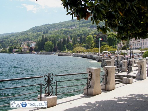 Il lungolago di Baveno Il lungolago di Baveno
