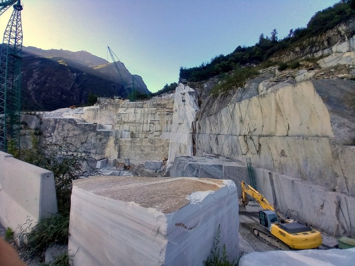 Piemonte, terra di cave: tra impatti ambientali e modelli di rinascita Piemonte, terra di cave: tra impatti ambientali e modelli di rinascita