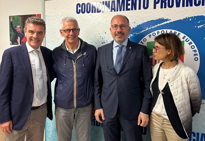 Nella foto da sinistra: Roberto Cota, Diego Sozzani, Maurizio Rasero e Teresa Armienti