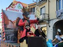 Carnevale trecatese 2025: successo per la seconda sfilata tra colori, musica e tradizione Carnevale trecatese 2025: successo per la seconda sfilata tra colori, musica e tradizione
