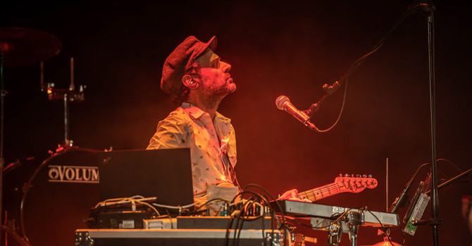 Carlo Poddighe al Teatro Rosmini con lo “One Man Band Show Superego” Carlo Poddighe al Teatro Rosmini con lo “One Man Band Show Superego”