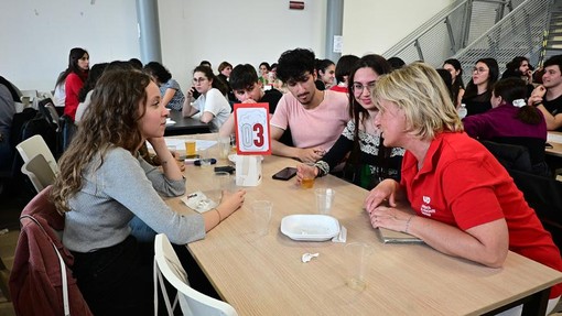 I “ricercatori alla spina” conquistano il pubblico anche nella seconda edizione I “ricercatori alla spina” conquistano il pubblico anche nella seconda edizione