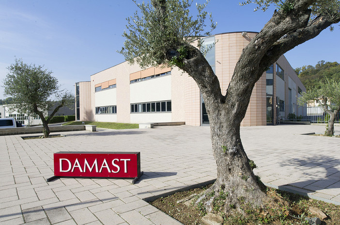 “Mai Più, Esercizi di resistenza al dolore”: Damast e Comune di Invorio insieme per la Giornata contro la violenza sulle donne “Mai Più, Esercizi di resistenza al dolore”: Damast e Comune di Invorio insieme per la Giornata contro la violenza sulle donne