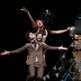Le Notti di Cabiria, ai Tetti Verdi arriva “Giro della piazza”: ciclismo, comicità e acrobazie per tutta la famiglia Le Notti di Cabiria, ai Tetti Verdi arriva “Giro della piazza”: ciclismo, comicità e acrobazie per tutta la famiglia