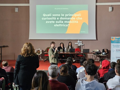 Mobilità elettrica in classe: in Piemonte oltre 2.150 studenti coinvolti
