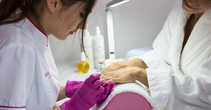 Nuove regole per centri estetici e parrucchieri: revisione del regolamento comunale Nuove regole per centri estetici e parrucchieri: revisione del regolamento comunale