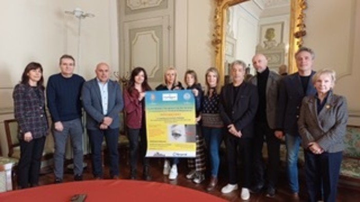 “Fragili”: gli studenti in scena contro la violenza di genere