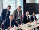 La firma sull'accordo