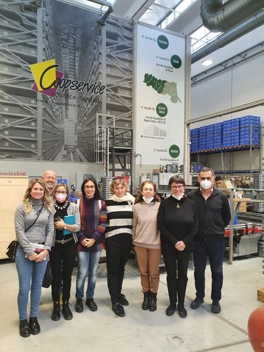Una delegazione di Dirigenti delle Asl del Quadrante in visita al magazzino dei farmaci di Reggio Emilia