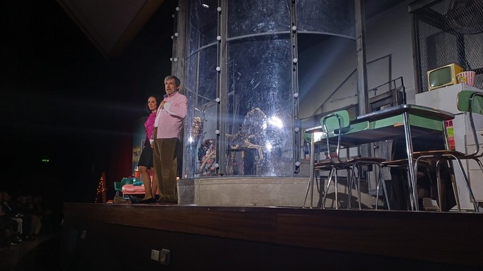 Applausi al Teatro Nuovo per la commedia di Manfredi con Insinna Applausi al Teatro Nuovo per la commedia di Manfredi con Insinna