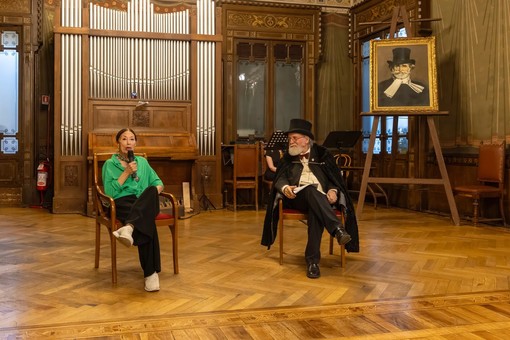 Casa Verdi apre le porte all’arte: grande successo per “Verranno a te sull’aure” con Luciana Savignano Casa Verdi apre le porte all’arte: grande successo per “Verranno a te sull’aure” con Luciana Savignano