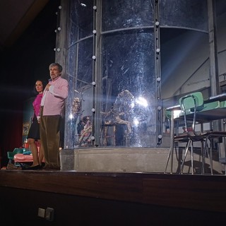 Applausi al Teatro Nuovo per la commedia di Manfredi con Insinna