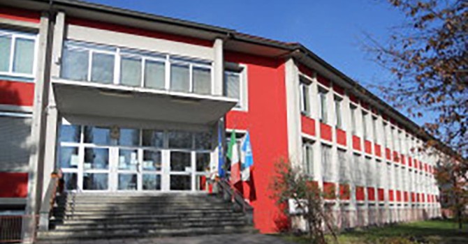 La raccolta differenziata arriva anche nelle scuole La raccolta differenziata arriva anche nelle scuole