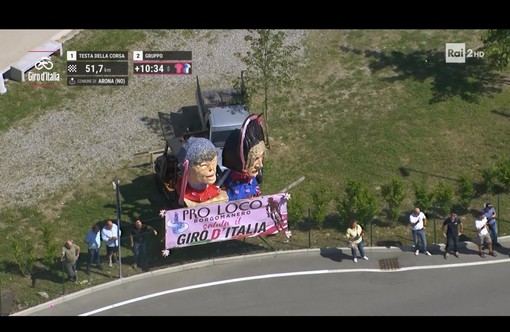 Giro d’Italia, il Novarese si colora di rosa: strade gremite e grande festa sotto il sole