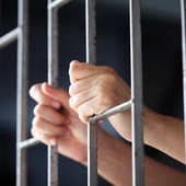 Giovani avvocati donano vestiti e scarpe ai detenuti di Novara