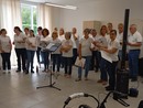 La gioia del cantare: festa d'estate alla Rsa 3AMilano di Borgo Ticino