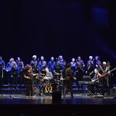 Il “Muro di Suono” arriva a Borgomanero: rock e gospel in un’esplosione di energia Il “Muro di Suono” arriva a Borgomanero: rock e gospel in un’esplosione di energia