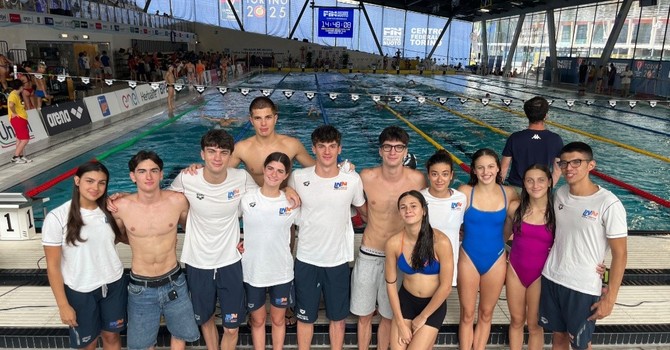 Libertas Nuoto Novara protagonista ai Campionati Regionali: incetta di medaglie a Torino