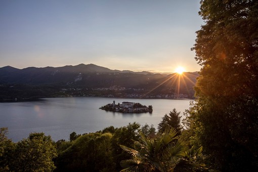 La Goletta di Legambiente arriva sui laghi Maggiore e Orta
