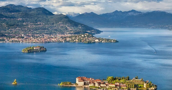 Lago Maggiore protagonista nella Guida Blu 2026: eccellenze e sostenibilità premiate da Legambiente e Touring Club