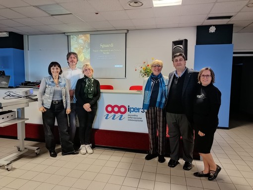 Giovani e associazioni insieme per raccontare la città attraverso arte e cultura Giovani e associazioni insieme per raccontare la città attraverso arte e cultura