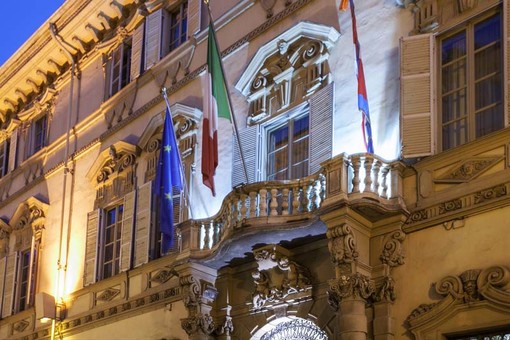 Bandiera del Piemonte a mezz’asta, oggi, a Palazzo Lascaris per il Giorno del sacrificio del lavoro italiano nel mondo