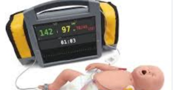 Borgomanero, nuova tecnologia per la Pediatria: donato un simulatore neonatale Borgomanero, nuova tecnologia per la Pediatria: donato un simulatore neonatale