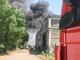 Cameri, grosso incendio in un capannone Cameri, grosso incendio in un capannone