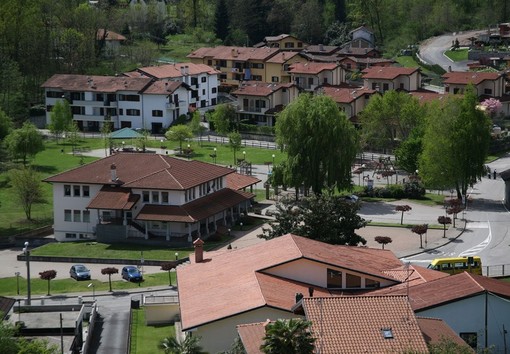 Comune di Paruzzaro: “Nessuna autorizzazione per l’evento notturno del 7-8 dicembre” Comune di Paruzzaro: “Nessuna autorizzazione per l’evento notturno del 7-8 dicembre”