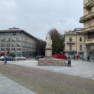 Novara “fa rumore” per la pace: sit-in di Emergency in piazza Cavour