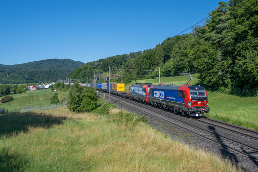 Treno CargoBeamer tra Stoccarda-Kornwestheim e l'Italia. (Copyright: CargoBeamer AG / Lucas Bächler)