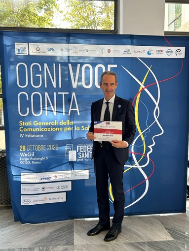 L'Asl Novara premiata a Roma per il progetto fotografico "Pensieri InViSibili" L'Asl Novara premiata a Roma per il progetto fotografico "Pensieri InViSibili"