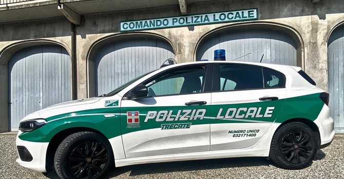 Tenta di occupare abusivamente un alloggio Atc: 45enne sorpreso e denunciato dalla Polizia Locale Tenta di occupare abusivamente un alloggio Atc: 45enne sorpreso e denunciato dalla Polizia Locale