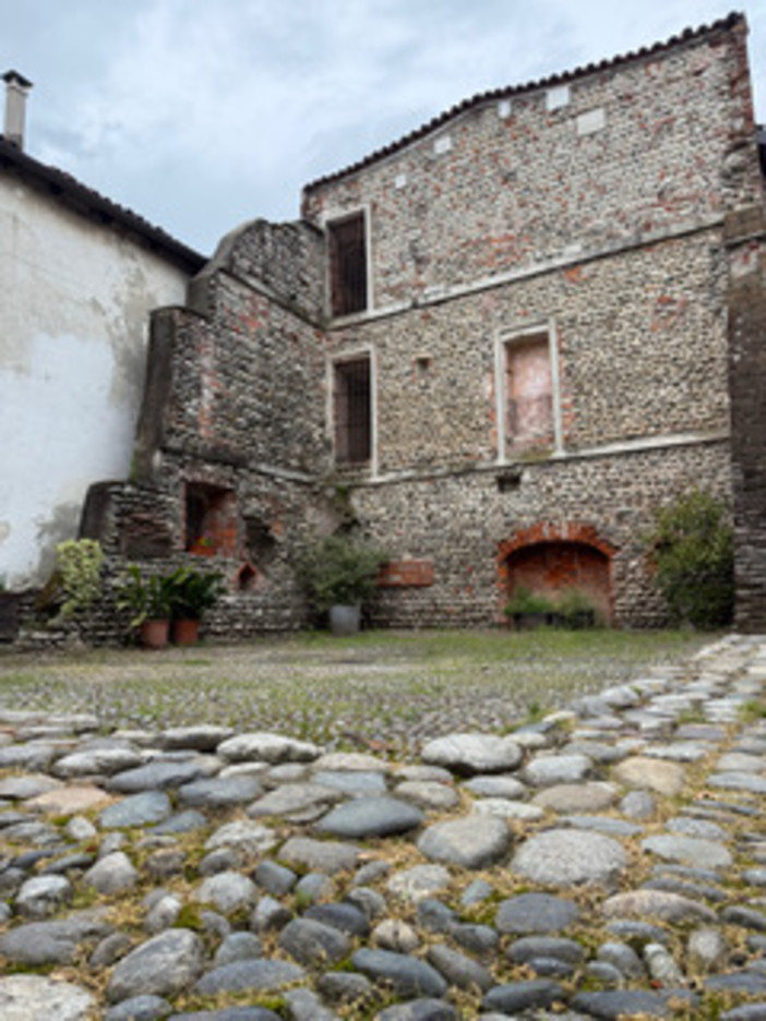 Alla scoperta del Medioevo novarese: col Fai al Ricetto di Carpignano Sesia