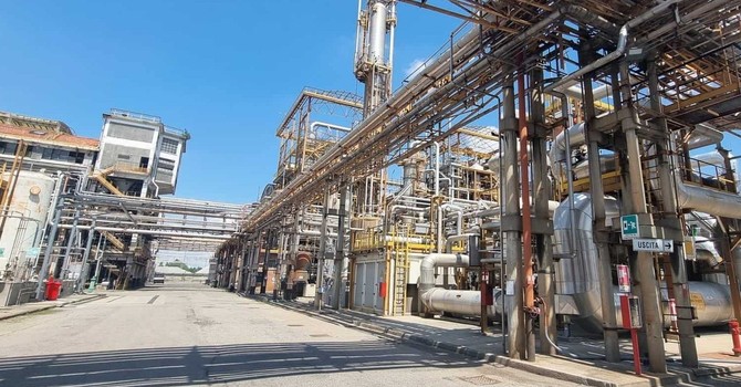 Radici Chimica, il Movimento 5 Stelle chiede garanzie per i lavoratori e un piano industriale chiaro